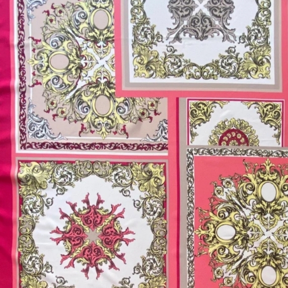 H & M Baroque Scarf Wrap Cyclamen Rose Square Patterns 34x34 Poly EUC - Picture 7 of 10